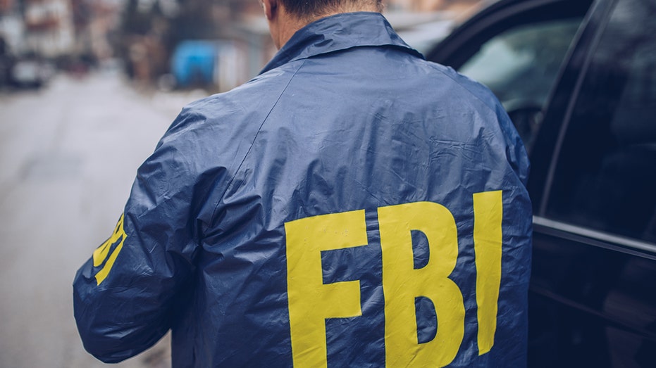 HOUSTON WOMAN FACES FEDERAL CHARGES AFTER ALLEGEDLY THREATENING FBI AGENTS WITH A MACHETE